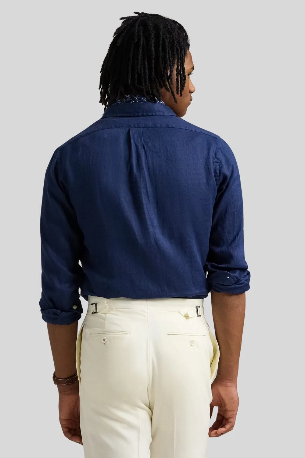 Back profile of Ralph Lauren men's slim linen shirt – stylish and breathable option