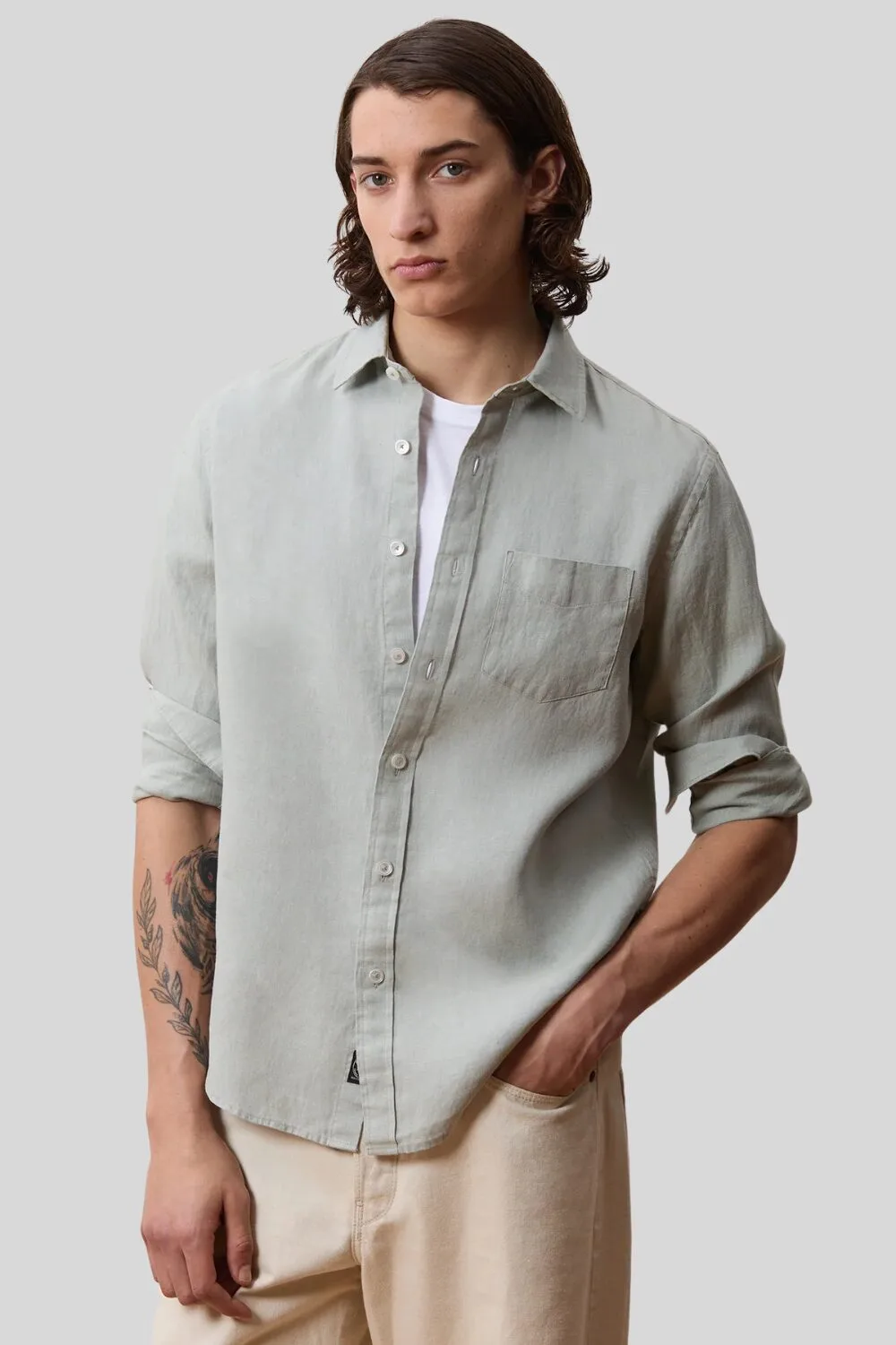 Todd Snyder Men’s Slim Fit Linen Shirt – Sea Soft Irish Linen– premium summer shirt for men