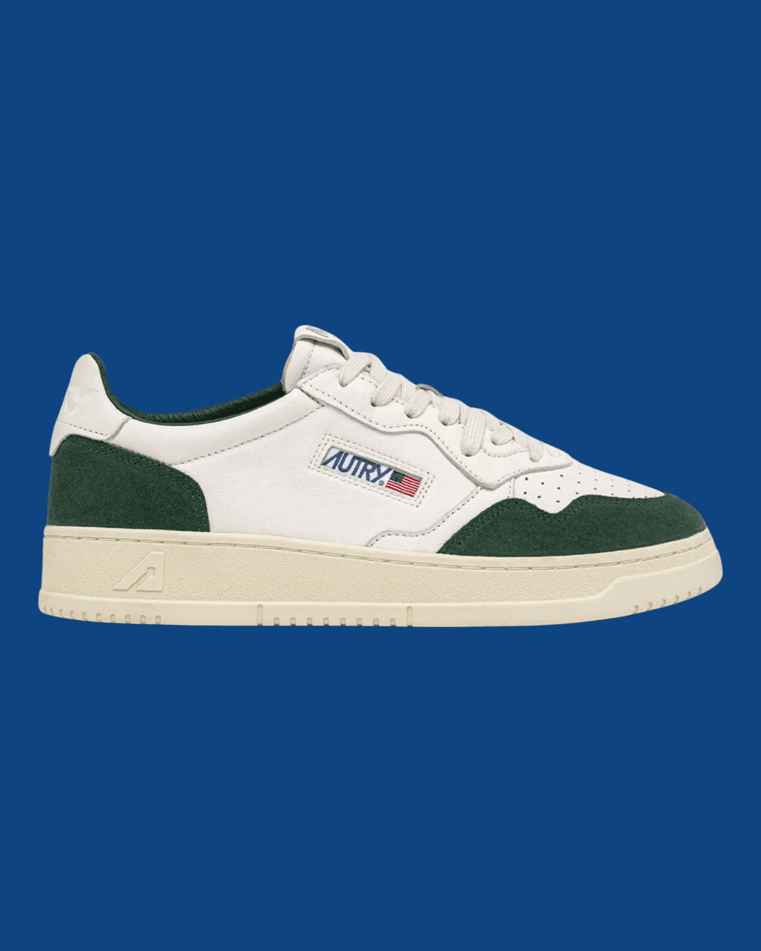 Autry Medalist Low Sneakers in White and green