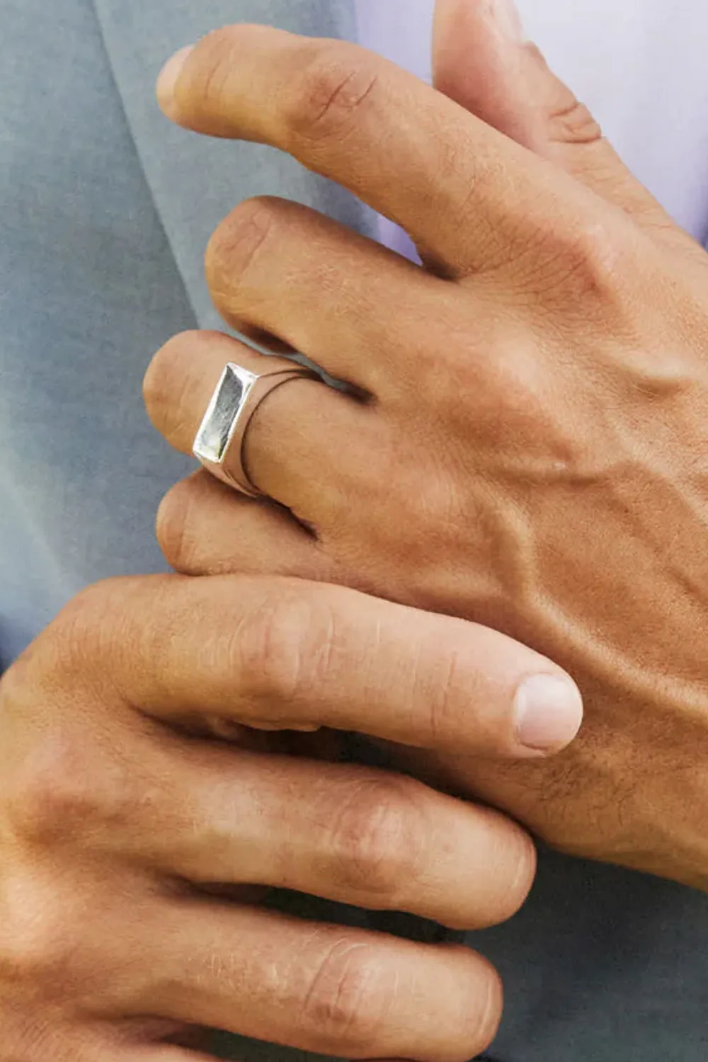 Close-up of the Kendra Scott Hudson Signet Ring in oxidized sterling silver, showing its darkened tone and smooth, rounded top with subtle patina.