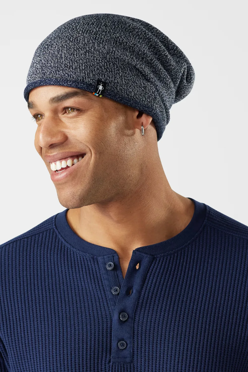 Man Wearing Smartwool Slouch Beanie in Blue