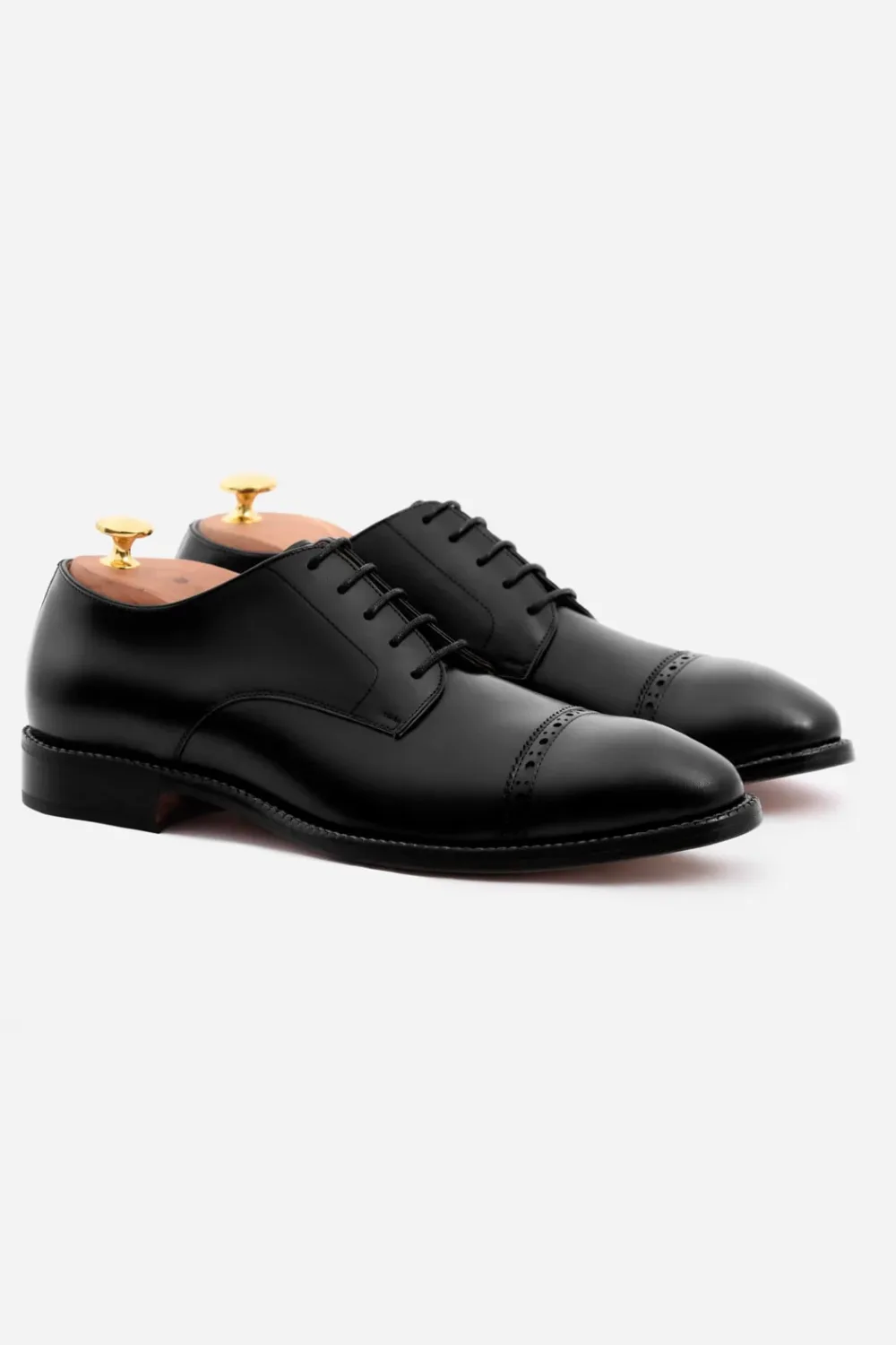Beckett Simonon Quarter Brogue Derby in Black