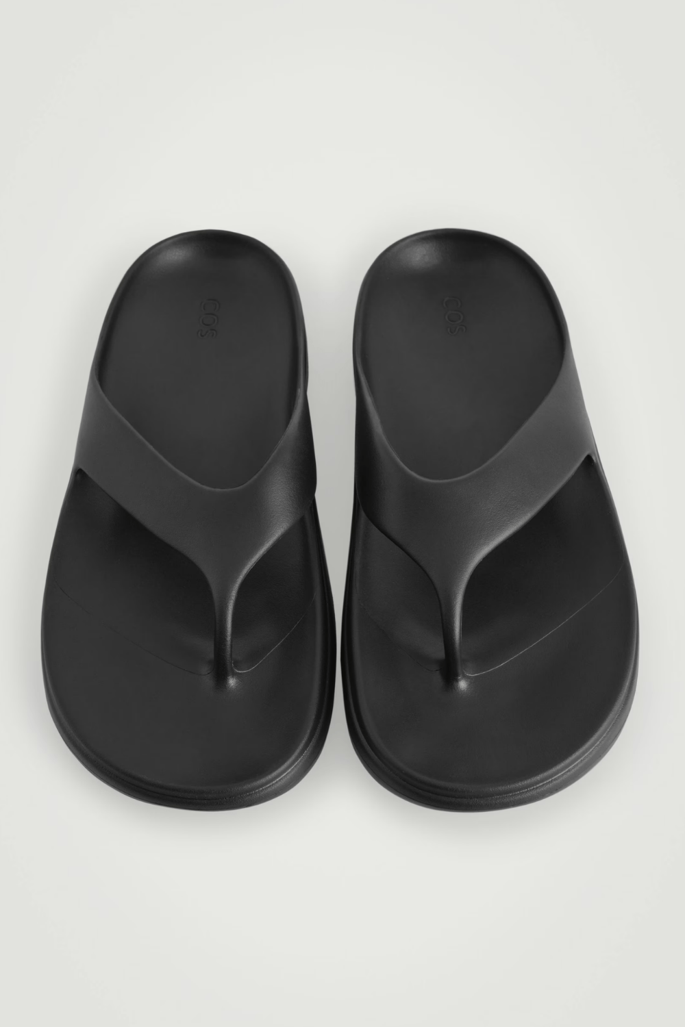 COS LIGHTWEIGHT EVA FLIP FLOPS in Black