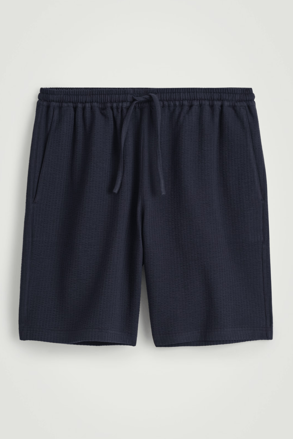 COS SEERSUCKER DRAWSTRING SHORTS in Navy