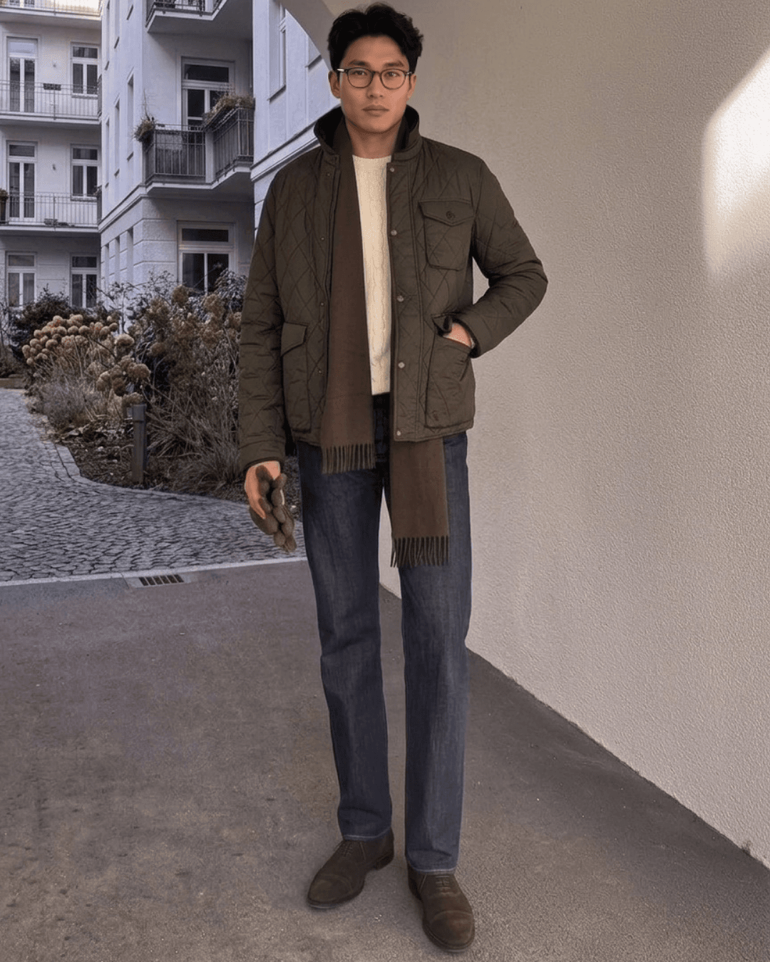 Suede Oxford Shoes with dark washed Jeans